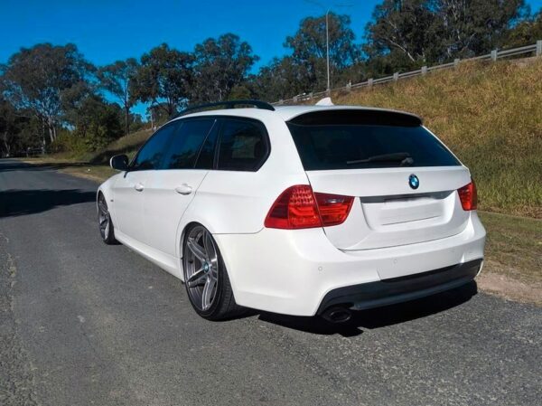 Bodykit passend für BMW E91 LCI 09-12 NEU TÜV – Bild 8
