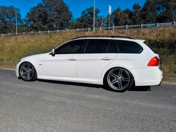 Bodykit passend für BMW E91 LCI 09-12 NEU TÜV – Bild 5